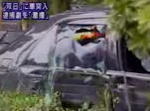取材している一般人を置いて逃げる警察官