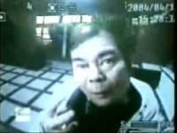 ATMに反撃されてバッチリ顔を撮影される間抜けな強盗