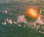 戦闘機vs戦艦【リアル映像】